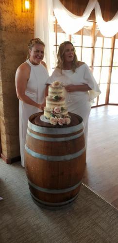 00w-20211022 150805-221021-Amanda-Michelle-Quarry-Farm-cake